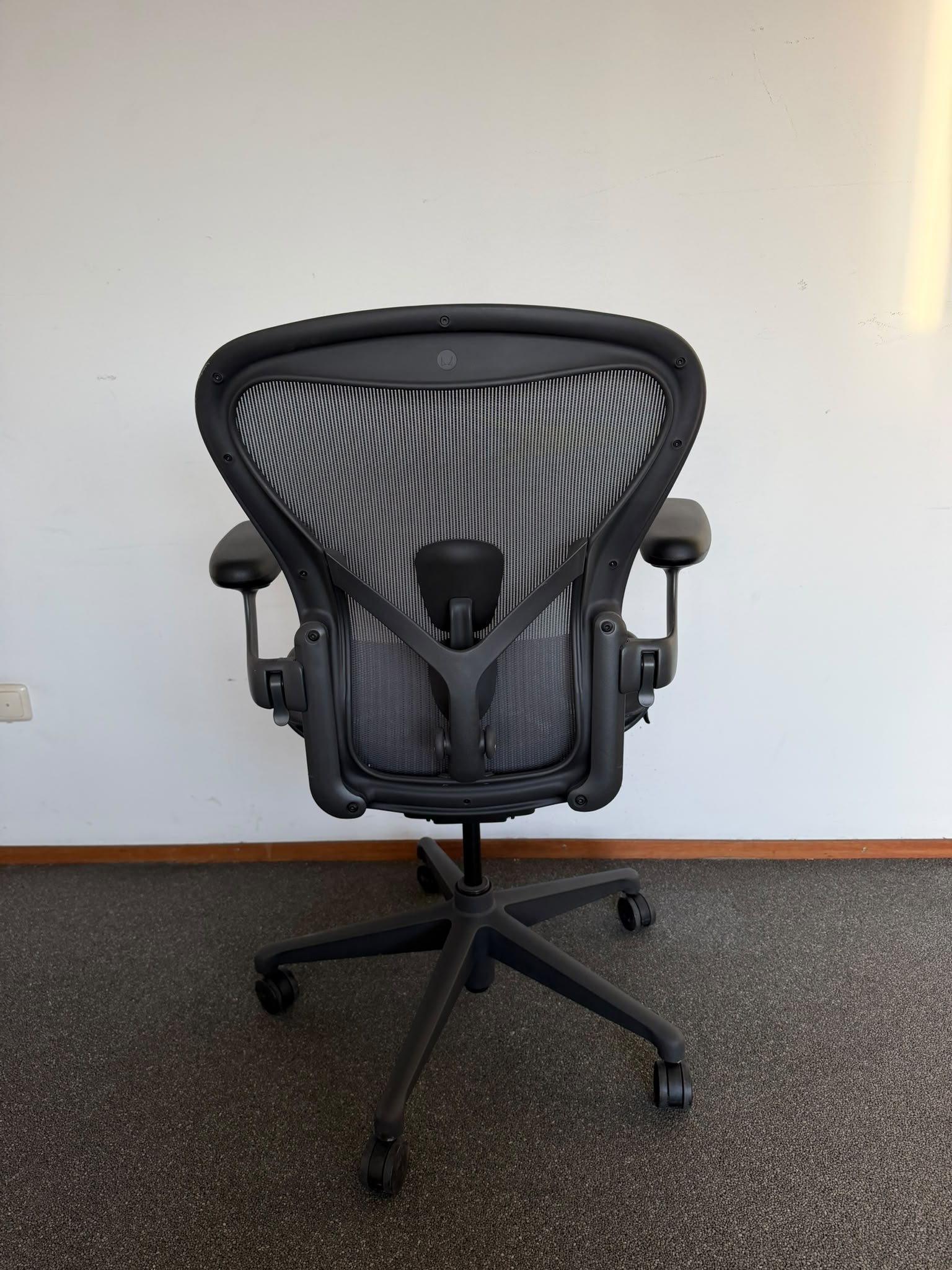 Herman Miller Aeron Remastered Graphite B - 003 
